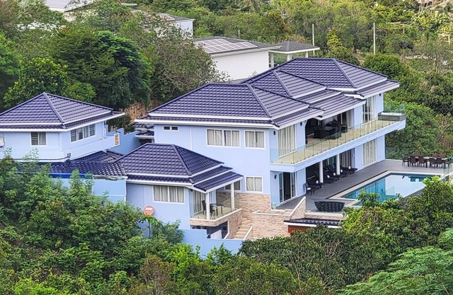 LuxuryMulti Family Villa, Fantastic Seaviews, 6 Bedrooms, Pool, Cinema & Spa