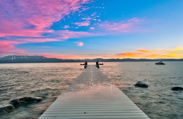 Lx96 Tahoe lakefront Home of the Stars