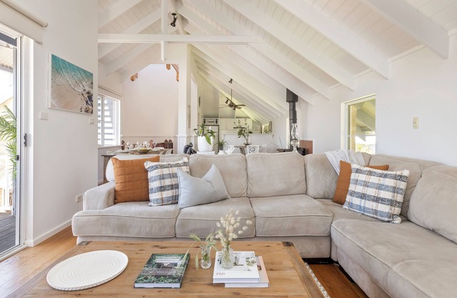 Lymewood Beach House Dunsborough - opposite Geographe Bay beachfront
