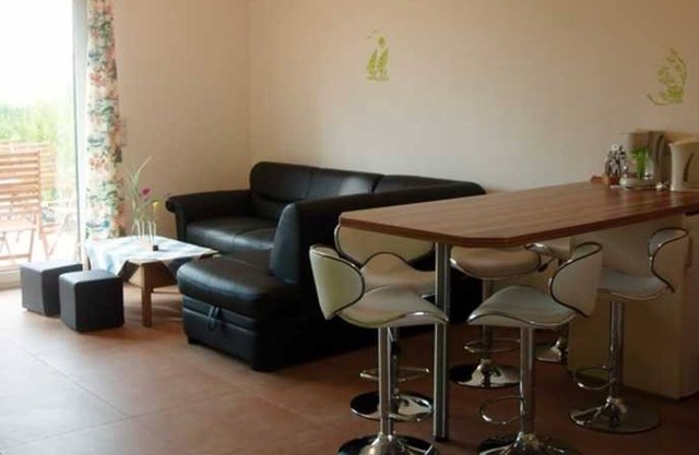 Möwe - Fewo´s mit Unverb. Sicht auf den 200m Entfernten Bodden