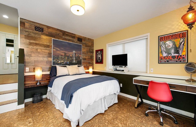 Mad Valley Spa Suite,centrally Located Private Suite W/Steam Room,Very Walkable