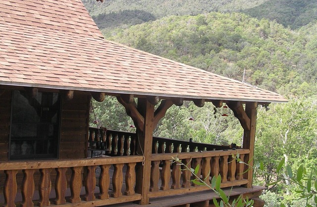 Madera Canyon home w/spectacular mountain view