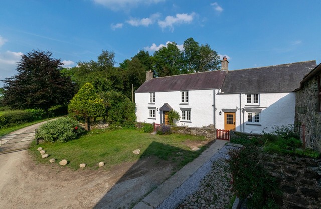 Maerdy Uchaf - Four Bedroom House, Sleeps 8