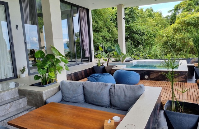 Magic SeaView jet plunge pool Private Suite 2BR