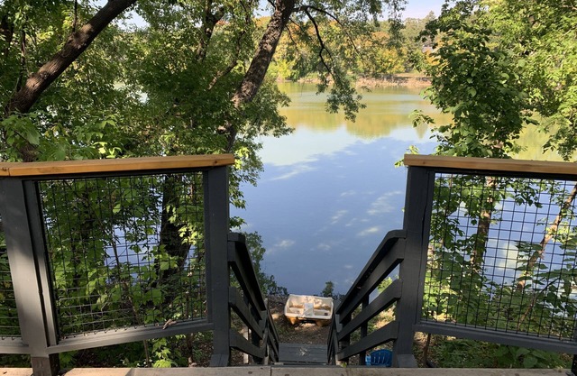 Magical Lake house, feel like being in the cabin in the heart of Minneapolis.