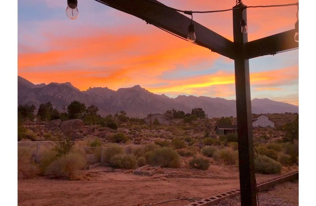 >MAGICAL property on 5 acres in the Alabama Hills