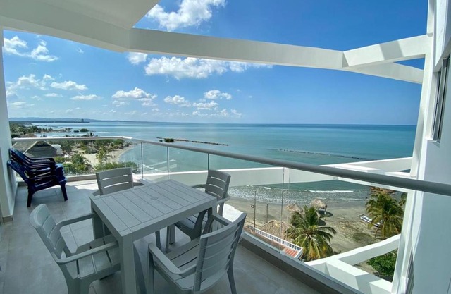 Magico Apartamento Frente al Mar 3 Habitaciones FB73