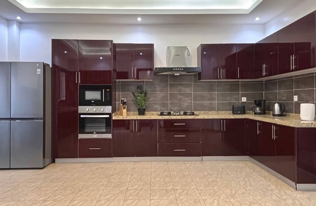 Magnificent 3 bedroom in the heart of almadie