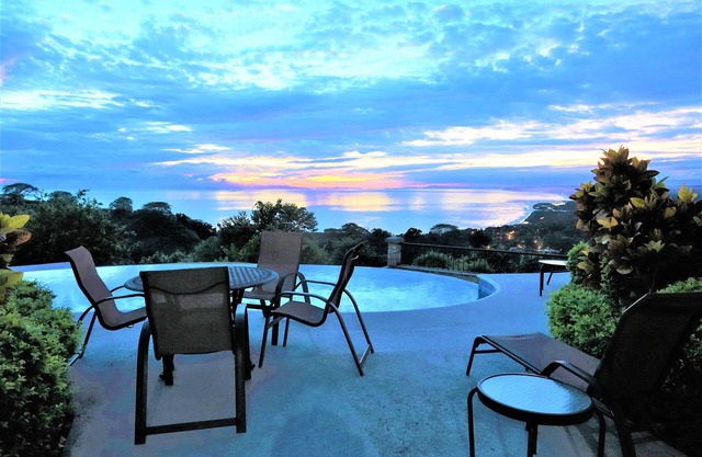 Magnificent Mountain Top Retreat with Spectacular Views of the Pacific Coast