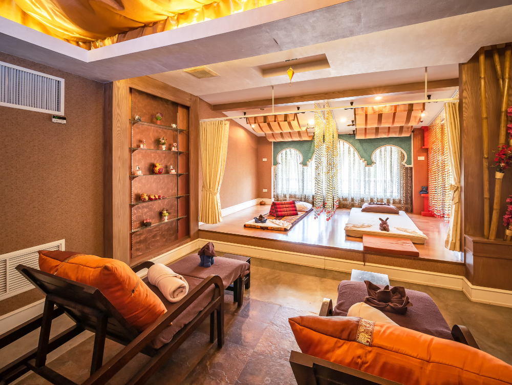 Magnificent High Floor Suite with Private Jacuzzi