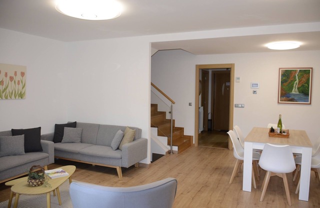 Magnificent home for families and groups in Irun, close to the mountains and the beach