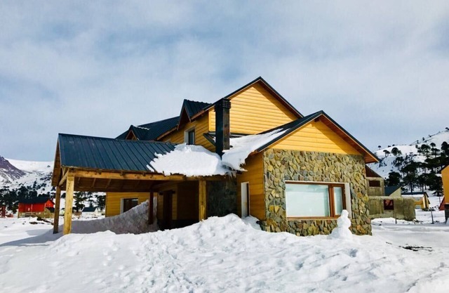 Magnificent house in a beautiful natural environment