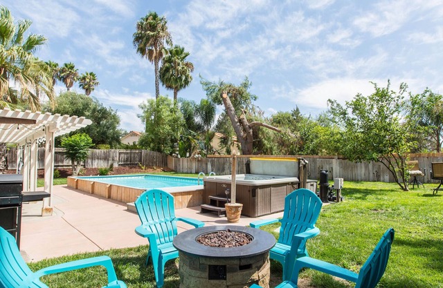 Magnificent Marhill Temecula Furnished Home Pool/Spa/Firepit - 30 day min