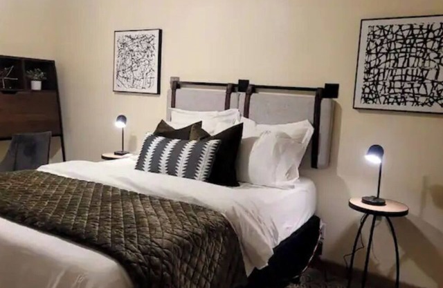 Magnolia 1 bedroom private unit with private patio