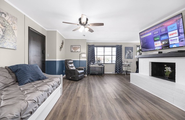 Magnolia "620"- Comfy King Size Bed, Kid Friendly, Over 70 Amenities