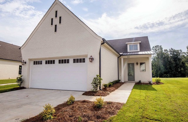 Magnolia House at South Grove