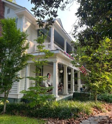 Magnolia House & Gardens B&B