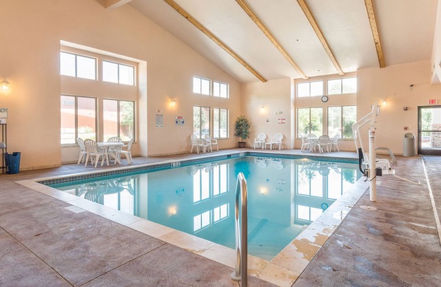 Magnuson Grand Pikes Peak