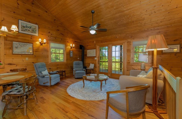 Mai`s Rock Cabin with view | 2 Bed, 2 Bath