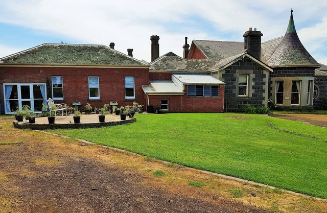 Maids' Quarters - Coragulac House