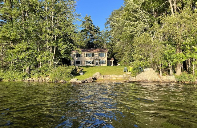 Maine Lake Country Home: Pond, Water Crafts and Ski