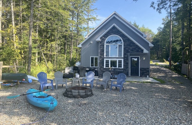 Maine Lakeside Retreat