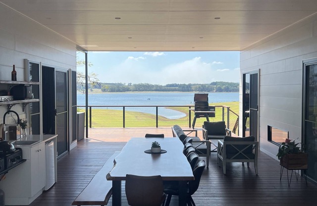 MainRidge on Lake Tinaroo
