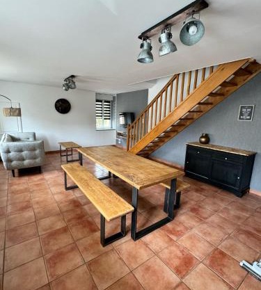 Maison aux pieds du circuit de Mirecourt