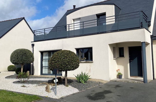 Maison Avec Piscine et Jacuzzi