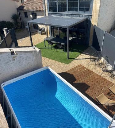 Maison chaleureuse avec parking sur place