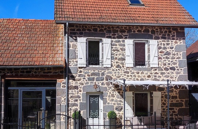 Maison Charmante Avec Jardin Clos