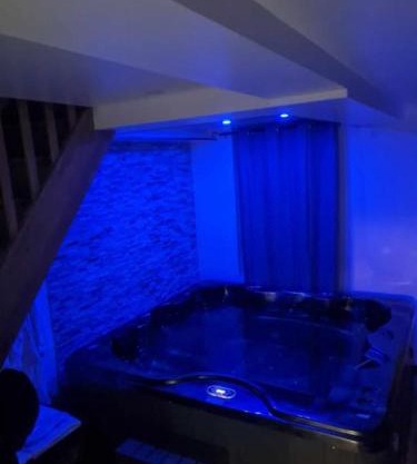 Maison cosy avec jacuzzi