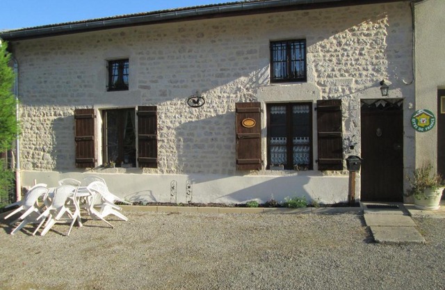 Maison cosy avec terrasse, 3 chambres, wifi, animaux acceptés, idéal pour familles en Meuse - FR-1-585-2