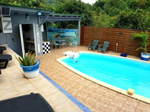 Maison cosy Les Abymes avec piscine