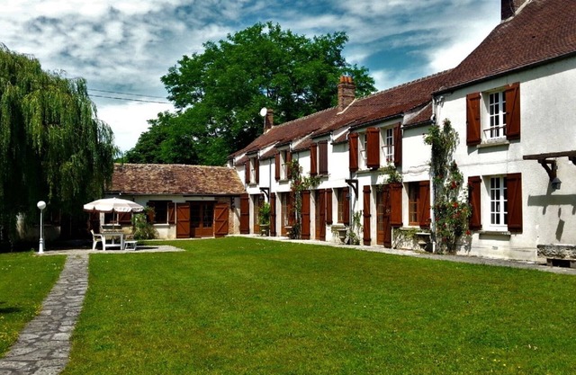 Maison d'Eden ☆ Premium Quality Hospitality Tennis 400m2 8 hectares