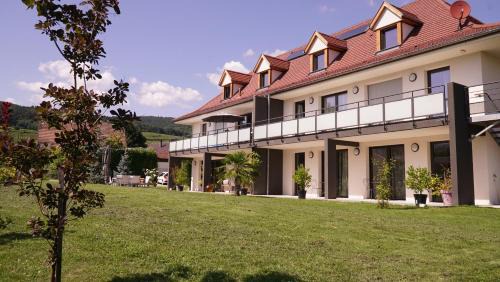Maison d'Hôtes Sainte Hune Chambres et appartements