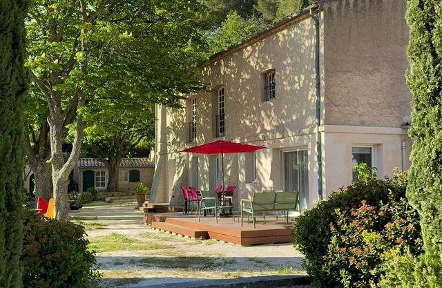 Maison Dans la Campagne Aixoise
