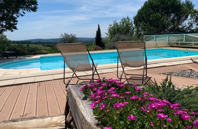 Maison de Charme* with swimming pool and spectacular view