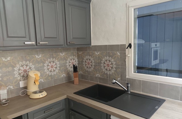 Maison de Village Proche Gorges du Verdon, Champs de Lavande et Station Thermale