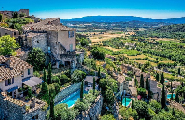 Maison Eclaircie - Three Bedroom Villa, Sleeps 6