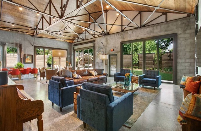 Maison Grace | Luxurious Redesign with Pool Near French Quarter