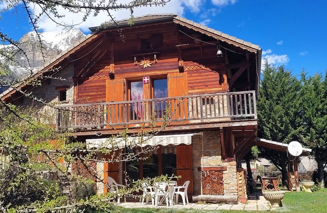 Maison Individuelle Dans Lotissement Calme. Pour 5 Personnes 3 Chambres 110m