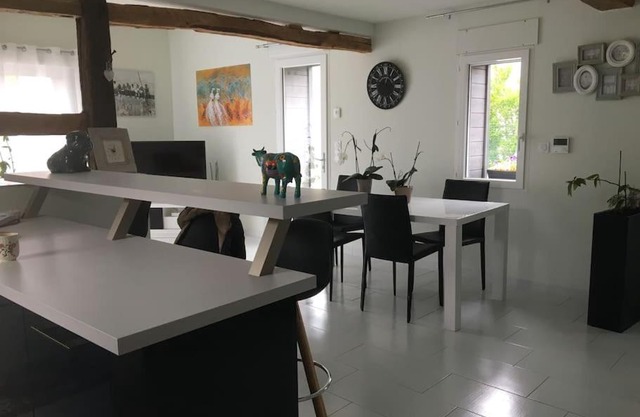 Maison Indépendante avec terrasse, jardin et petit déjeuner