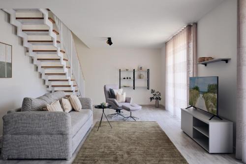 Maisonette-Apartment A11 "Pine Hill Resort" - zwei Schlafzimmer, zwei Bäder, zwei Balkone & zwei Terrassen