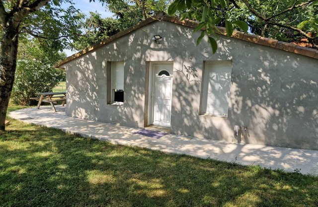 Maisonette with large garden