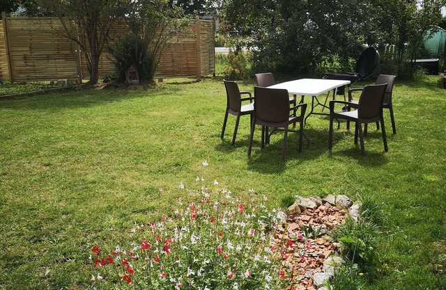 Maisonnette Avec Jardin et Jacuzzi. Animaux de Compagnie Acceptés