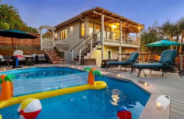 Majestic 5BR Villa with Guesthouse, Pool & Spa