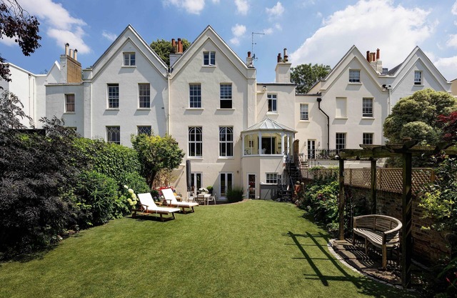 Majestic in Kensington, by Veeve