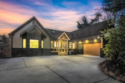 Majestic Manor