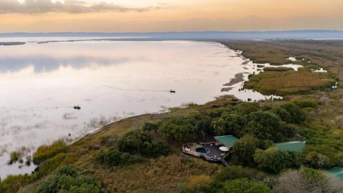 Makakatana Bay Lodge